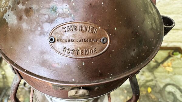 Extreem zeldzame originele koperen nautische scheepslamp Tavernier Oostende | Extremely rare original copper nautical ship lamp Tavernier Ostend – 1970s