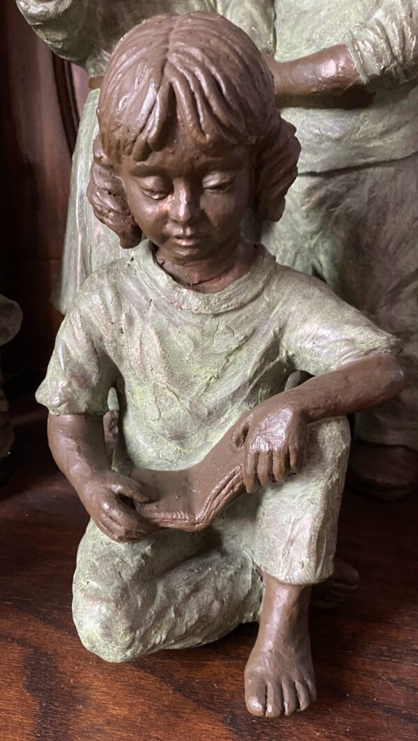 Geert Kunen reading girl sculpture c.1990 (11) Geert Kunen lezend meisje sculptuur | Geert Kunen reading girl sculpture c.1990