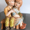 Geert Kunen – Polychrome ceramic sculpture of hugging children (c.1990) (10)_resultaat Prachtige polychrome Geert Kunen sculptuur van knuffelend kinderpaar – Exquisite polychrome Geert Kunen sculpture of embracing children – ca. 1990