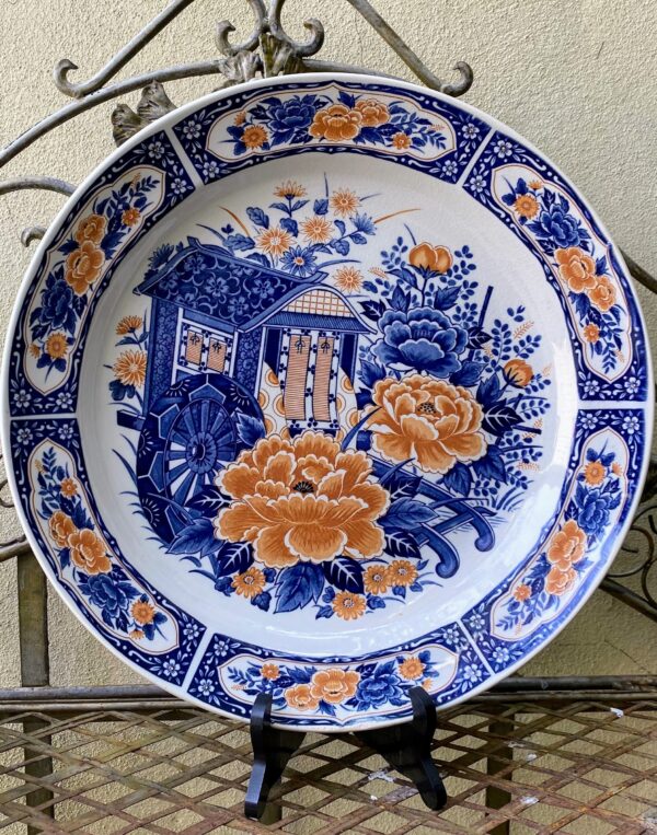 Japanese Decorative Plate “Gosho‑Guruma” – Hand‑Painted & Authentic (13) Japans Sierbord “Gosho‑Guruma” | Japanese Decorative Plate “Gosho‑Guruma” – Hand‑Painted & Authentic