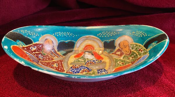 Japanese Satsuma porcelain dish – Immortals and lady, Dai Nippon, c.1913–1940 (1) Japans Satsuma porseleinen schoteltje – Dai Nippon | Japanese Satsuma porcelain dish – Immortals and lady, Dai Nippon, c.1913–1940