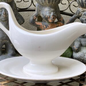 Old sauce boat with underplate – Nimy Lez Mons (c.1921–1951) (1) Oude sauskom met onderplaat | Old sauce boat with underplate – Nimy Lez Mons (c.1921–1951)