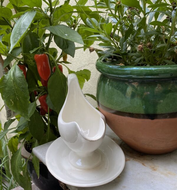 Old sauce boat with underplate – Nimy Lez Mons (c.1921–1951) (16) Oude sauskom met onderplaat | Old sauce boat with underplate – Nimy Lez Mons (c.1921–1951)