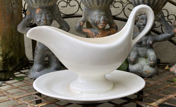 Old sauce boat with underplate – Nimy Lez Mons (c.1921–1951) (21) Oude sauskom met onderplaat | Old sauce boat with underplate – Nimy Lez Mons (c.1921–1951)