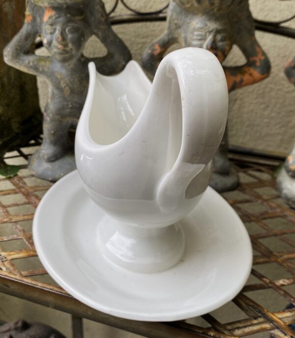 Old sauce boat with underplate – Nimy Lez Mons (c.1921–1951) (8) Oude sauskom met onderplaat | Old sauce boat with underplate – Nimy Lez Mons (c.1921–1951)