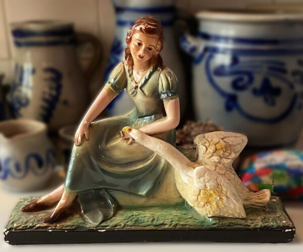 Origineel Art Nouveau sculptuur Vrouw met zwaan – Original Art Nouveau sculpture Woman with Swan – ca. 1900