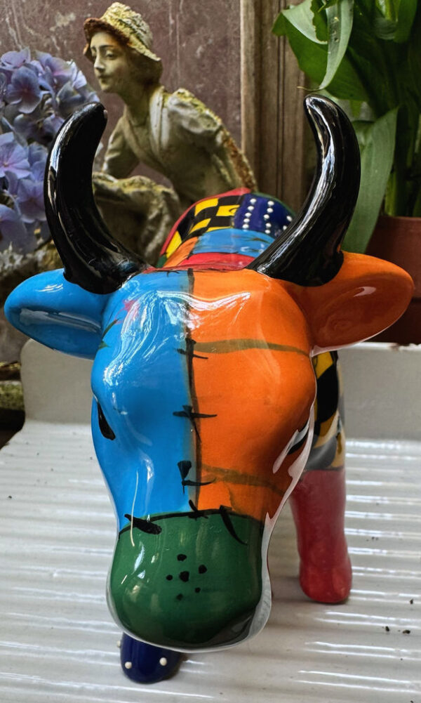 Pop Art patchwork cow sculpture – inspired by Joan Miró, ca. 1980 (13) Prachtige Pop Art koe in lappendekenstijl – Exquisite Pop Art patchwork cow sculpture – ca. 1980