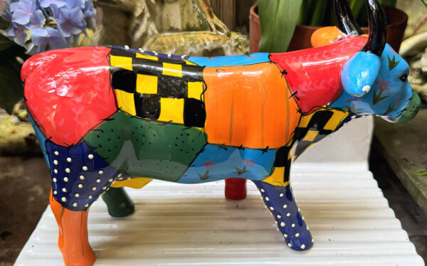 Pop Art patchwork cow sculpture – inspired by Joan Miró, ca. 1980 (6) Prachtige Pop Art koe in lappendekenstijl – Exquisite Pop Art patchwork cow sculpture – ca. 1980