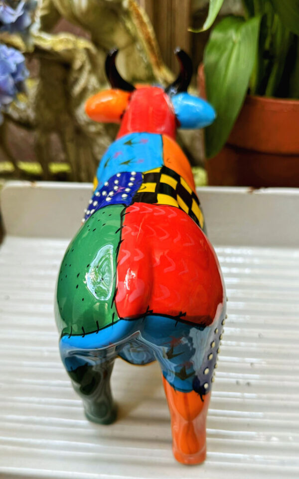 Pop Art patchwork cow sculpture – inspired by Joan Miró, ca. 1980 (7) Prachtige Pop Art koe in lappendekenstijl – Exquisite Pop Art patchwork cow sculpture – ca. 1980