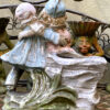 Romantisch vintage cache-pot beeld met meisje en jongen – Romantic vintage cache-pot figure with girl and boy – 1920s