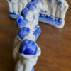 Small Delft Blue figurine with milkmaids and boys – ca. 1920 (13) Klein Delfts blauw beeldje met melkmeisjes en jongens – Small Delft Blue figurine with milkmaids and boys – ca. 1920
