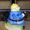 Unieke keramieken drinkpot met Oosterse brandweerman – Unique ceramic drinking vessel with Oriental firefighter – 20th century