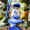 Vintage windmolen in Delfts blauw en wit keramiek, handgeschilderd in Holland (2)_resultaat Vintage Delfts blauwe windmolen met beweegbare wieken – Vintage Delft Blue windmill with movable sails – 1950s–1960s